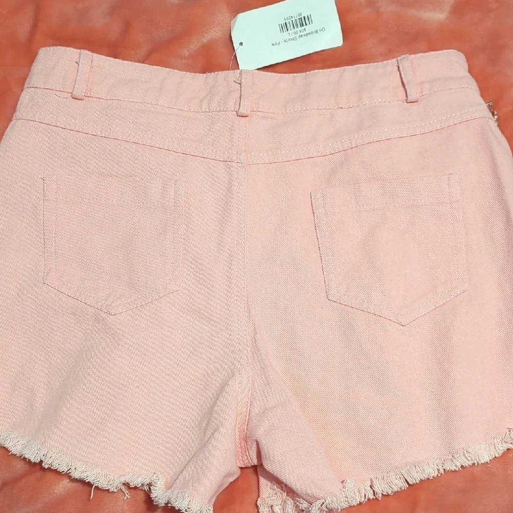 Pink Distressed Women Shorts with Fringe Detail - Picture 5 of 7